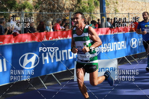 Buy your photos of the eventMeia Maratona Porto 2019 on Fotop