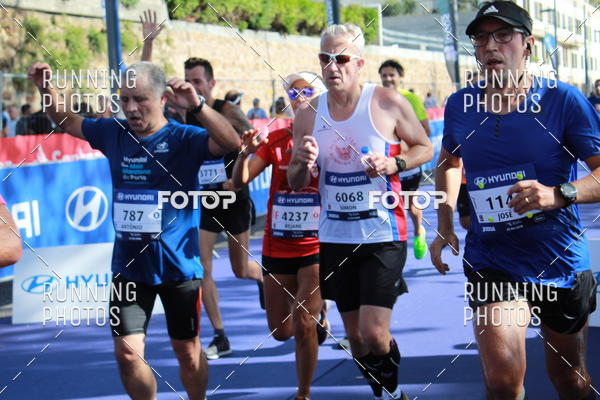 Buy your photos of the eventMeia Maratona Porto 2019 on Fotop