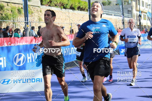 Buy your photos of the eventMeia Maratona Porto 2019 on Fotop