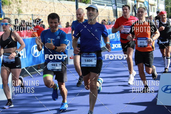 Buy your photos of the eventMeia Maratona Porto 2019 on Fotop