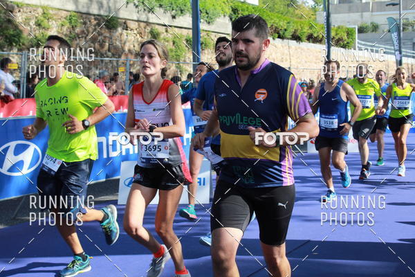Buy your photos of the eventMeia Maratona Porto 2019 on Fotop