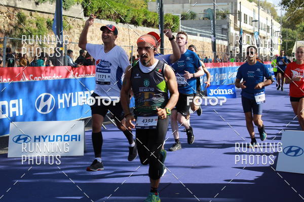 Buy your photos of the eventMeia Maratona Porto 2019 on Fotop