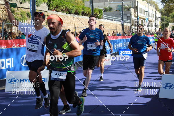 Buy your photos of the eventMeia Maratona Porto 2019 on Fotop