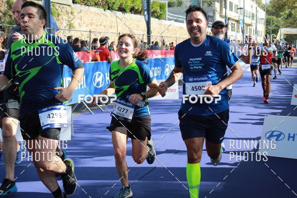 Buy your photos of the eventMeia Maratona Porto 2019 on Fotop