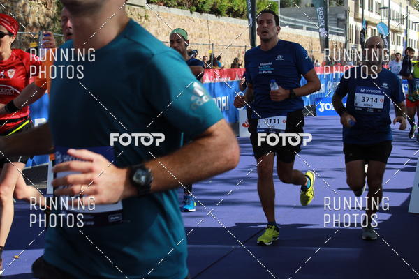Buy your photos of the eventMeia Maratona Porto 2019 on Fotop