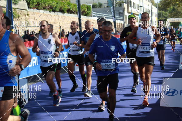 Buy your photos of the eventMeia Maratona Porto 2019 on Fotop