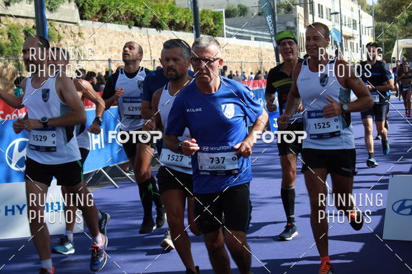 Buy your photos of the eventMeia Maratona Porto 2019 on Fotop