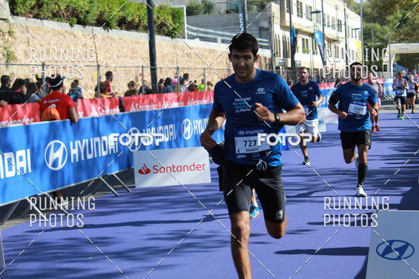 Buy your photos of the eventMeia Maratona Porto 2019 on Fotop