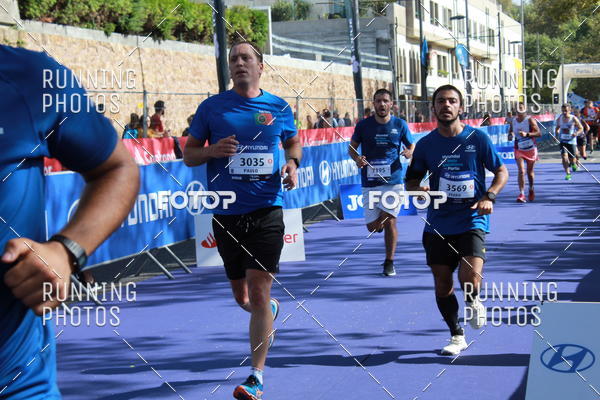 Buy your photos of the eventMeia Maratona Porto 2019 on Fotop