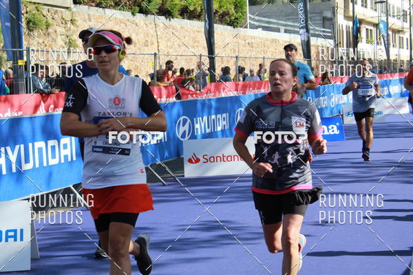 Buy your photos of the eventMeia Maratona Porto 2019 on Fotop