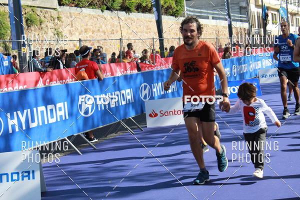 Buy your photos of the eventMeia Maratona Porto 2019 on Fotop