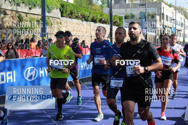 Buy your photos of the eventMeia Maratona Porto 2019 on Fotop