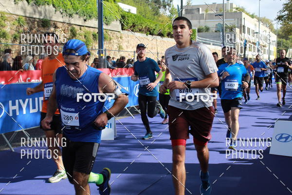 Buy your photos of the eventMeia Maratona Porto 2019 on Fotop