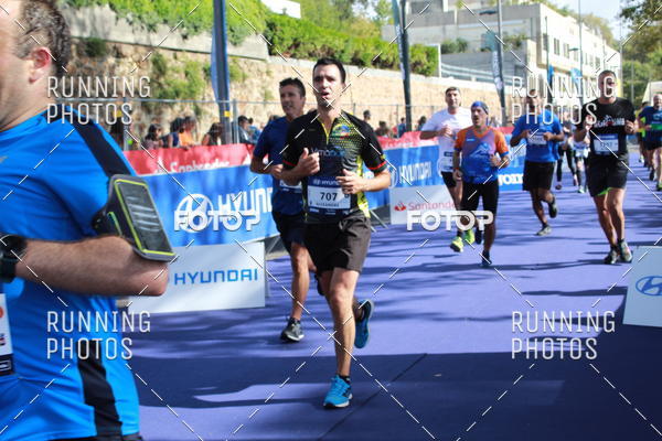 Buy your photos of the eventMeia Maratona Porto 2019 on Fotop