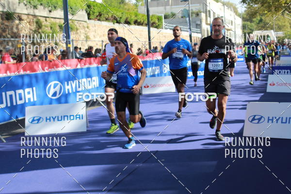 Buy your photos of the eventMeia Maratona Porto 2019 on Fotop