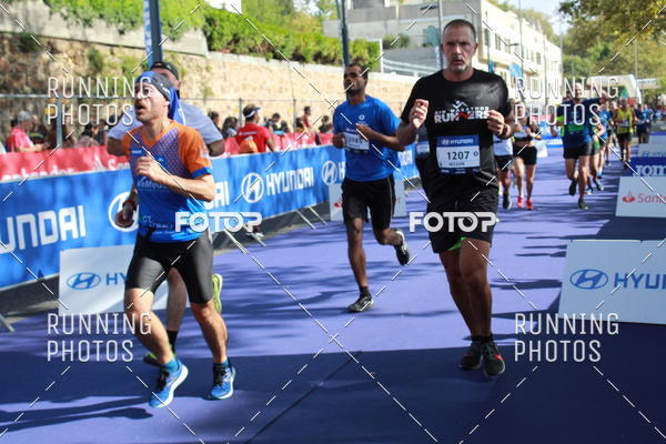 Buy your photos of the eventMeia Maratona Porto 2019 on Fotop