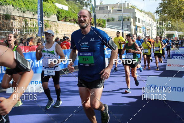 Buy your photos of the eventMeia Maratona Porto 2019 on Fotop