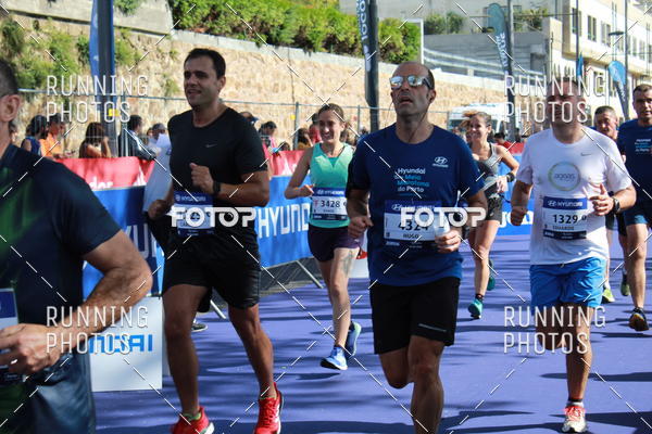 Buy your photos of the eventMeia Maratona Porto 2019 on Fotop
