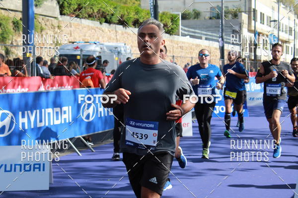 Buy your photos of the eventMeia Maratona Porto 2019 on Fotop