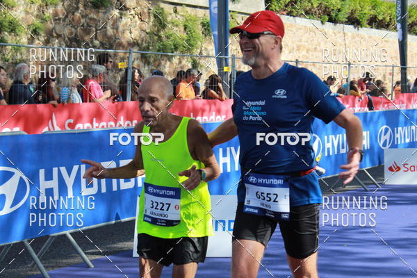 Buy your photos of the eventMeia Maratona Porto 2019 on Fotop