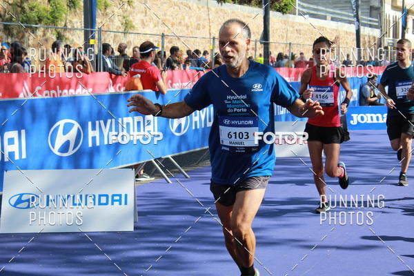 Buy your photos of the eventMeia Maratona Porto 2019 on Fotop
