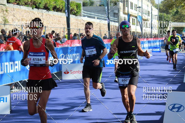 Buy your photos of the eventMeia Maratona Porto 2019 on Fotop