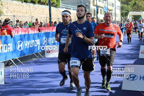 Buy your photos of the eventMeia Maratona Porto 2019 on Fotop