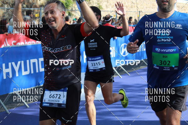 Buy your photos of the eventMeia Maratona Porto 2019 on Fotop