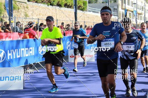 Buy your photos of the eventMeia Maratona Porto 2019 on Fotop