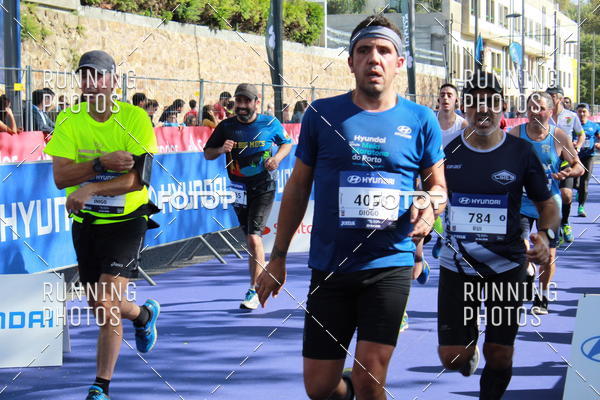 Buy your photos of the eventMeia Maratona Porto 2019 on Fotop