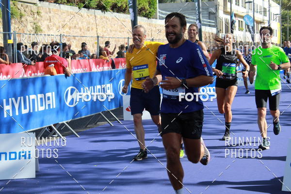 Buy your photos of the eventMeia Maratona Porto 2019 on Fotop