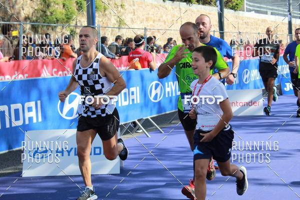 Buy your photos of the eventMeia Maratona Porto 2019 on Fotop