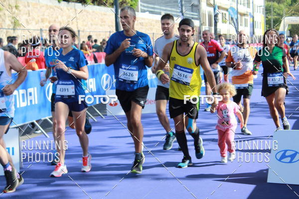Buy your photos of the eventMeia Maratona Porto 2019 on Fotop