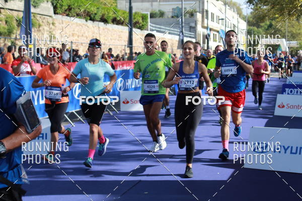 Buy your photos of the eventMeia Maratona Porto 2019 on Fotop