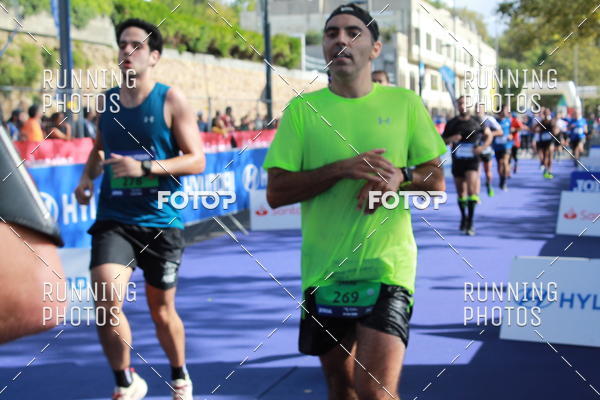 Buy your photos of the eventMeia Maratona Porto 2019 on Fotop