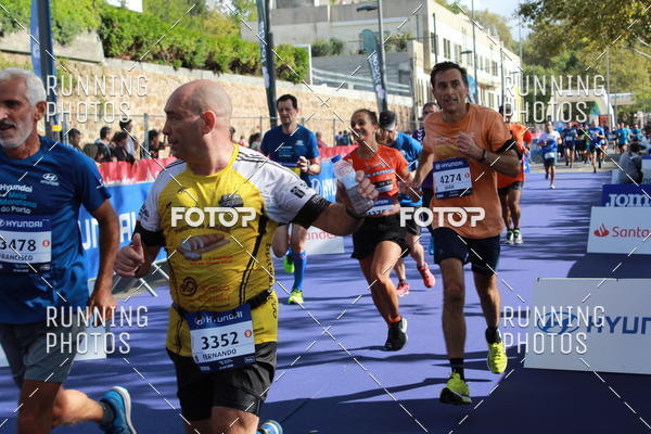 Buy your photos of the eventMeia Maratona Porto 2019 on Fotop