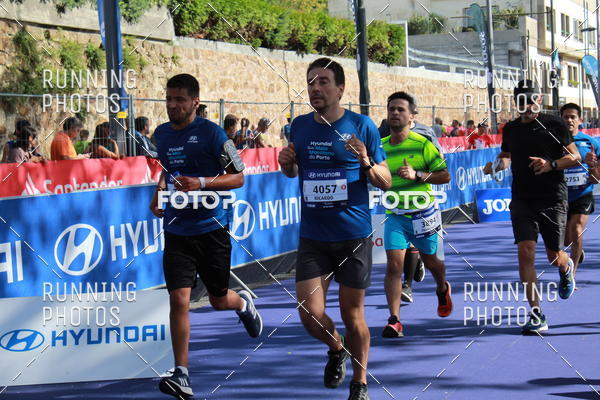 Buy your photos of the eventMeia Maratona Porto 2019 on Fotop
