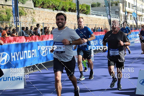 Buy your photos of the eventMeia Maratona Porto 2019 on Fotop