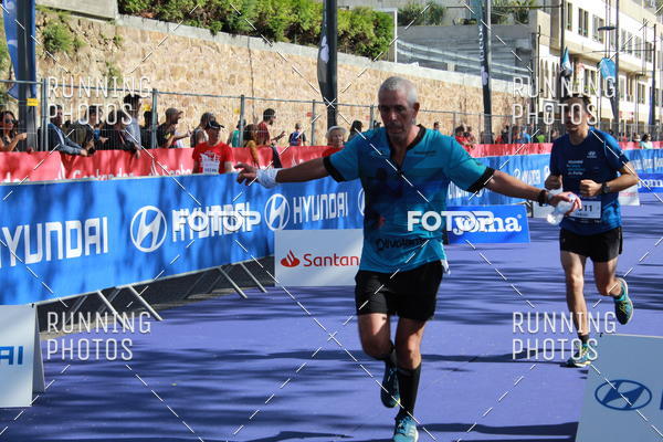 Buy your photos of the eventMeia Maratona Porto 2019 on Fotop