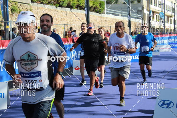 Buy your photos of the eventMeia Maratona Porto 2019 on Fotop