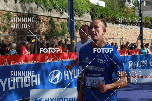 Buy your photos of the eventMeia Maratona Porto 2019 on Fotop