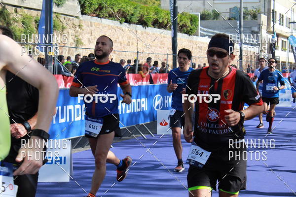 Buy your photos of the eventMeia Maratona Porto 2019 on Fotop