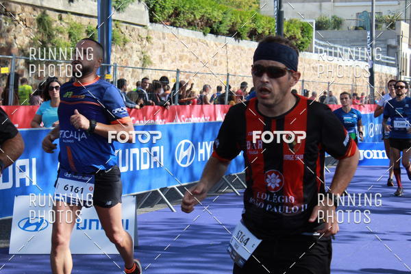 Buy your photos of the eventMeia Maratona Porto 2019 on Fotop