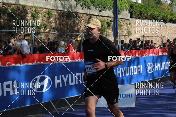 Buy your photos of the eventMeia Maratona Porto 2019 on Fotop