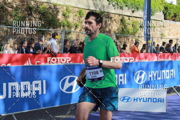 Buy your photos of the eventMeia Maratona Porto 2019 on Fotop