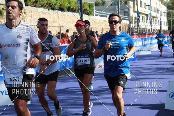Buy your photos of the eventMeia Maratona Porto 2019 on Fotop