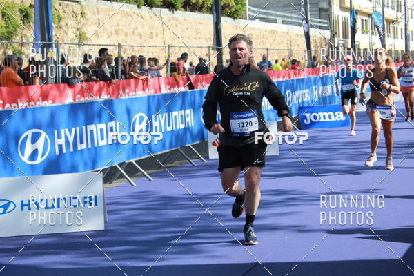 Buy your photos of the eventMeia Maratona Porto 2019 on Fotop