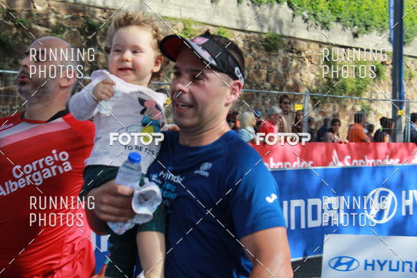 Buy your photos of the eventMeia Maratona Porto 2019 on Fotop