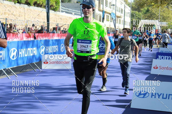Buy your photos of the eventMeia Maratona Porto 2019 on Fotop