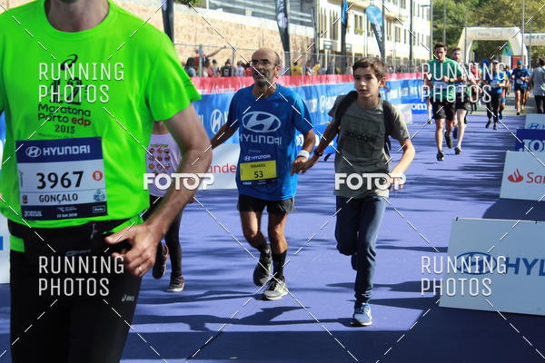 Buy your photos of the eventMeia Maratona Porto 2019 on Fotop